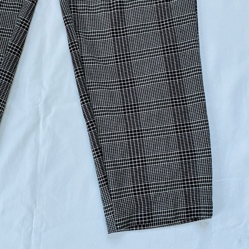 Old Navy Mid Rise Plaid Pull On Ankle Pants - Picture 4 of 8